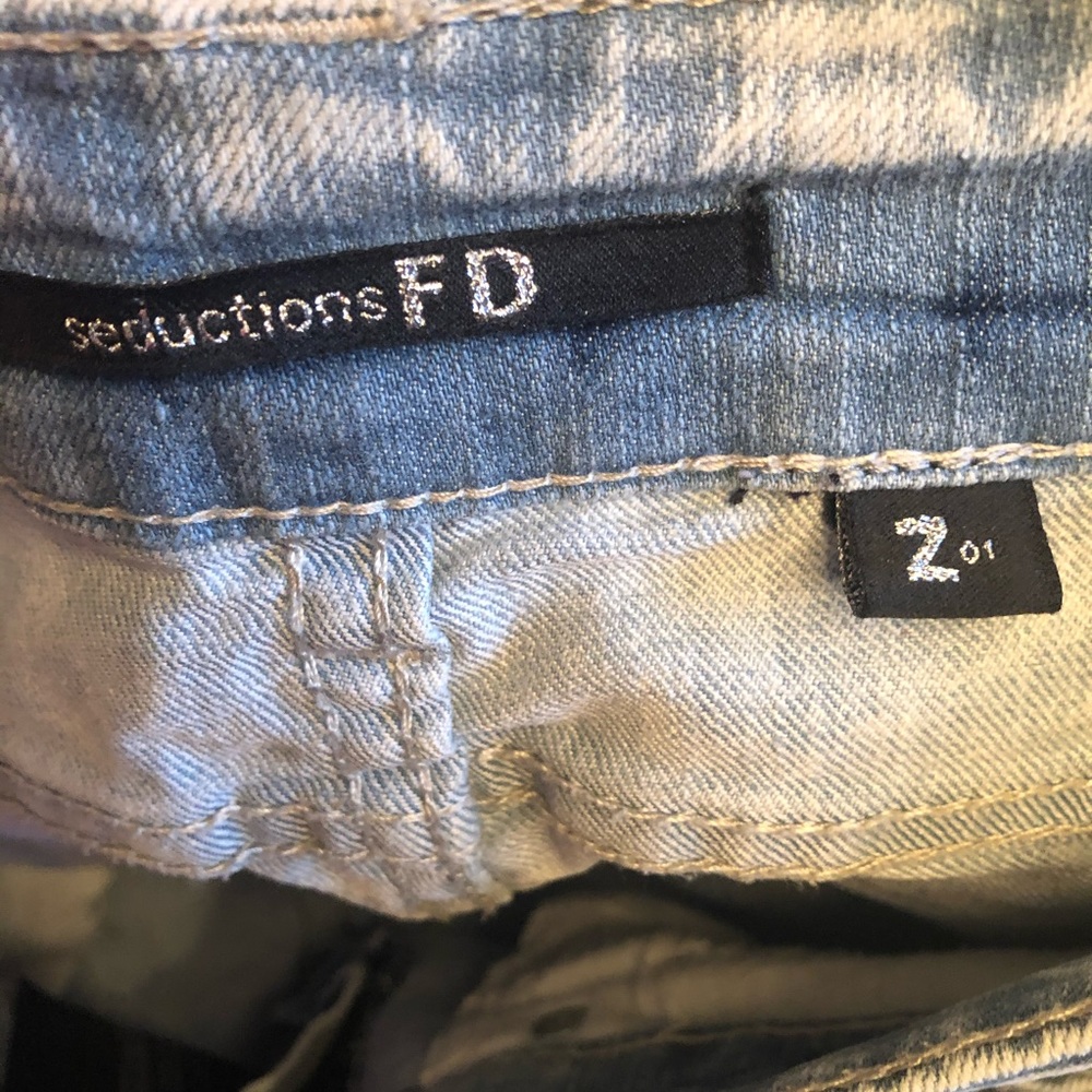 Seduction | 1 - Picture 2 of 6